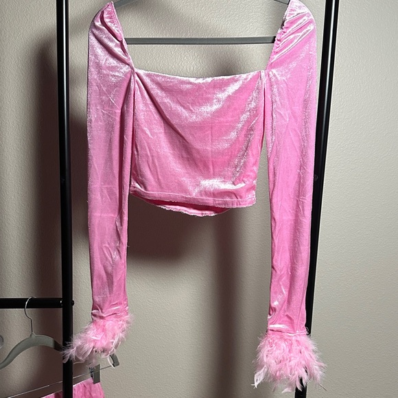 Dolls Kill Pink Velvet Feather Trim Set - Picture 6 of 7